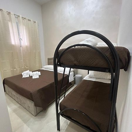 Luxury Rooms Carbonara 95 Наполи Екстериор снимка