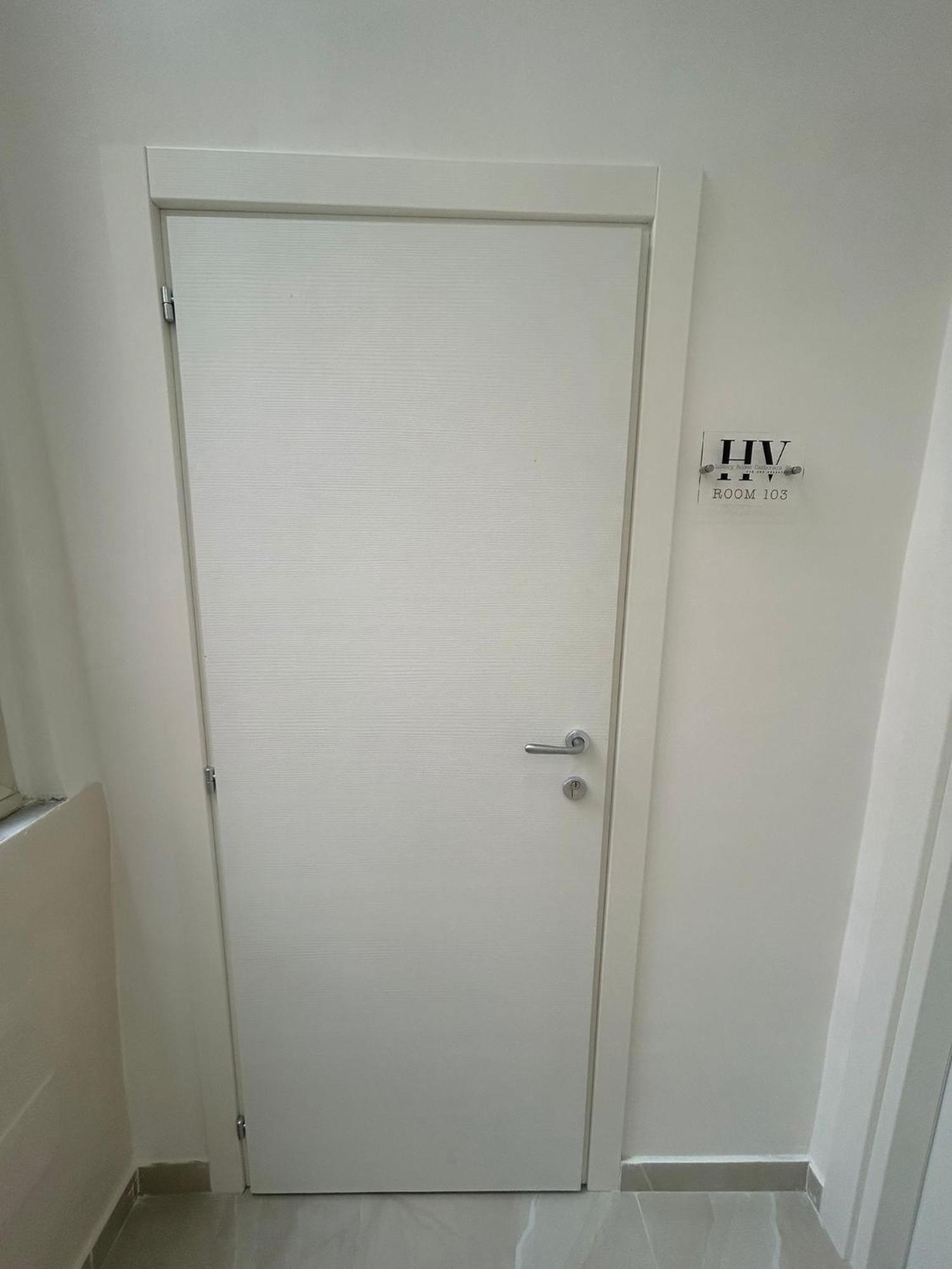 Luxury Rooms Carbonara 95 Наполи Екстериор снимка
